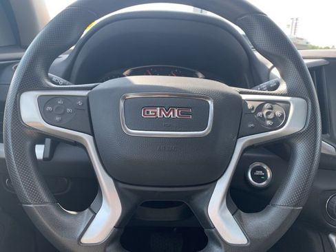 Used 2023 GMC Terrain SLE w/ Driver Convenience Package image 13