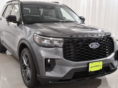 New 2026 Ford Explorer ST-Line w/ ST-Line Street Pack AWD/4WD image 4