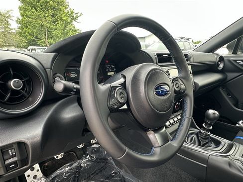 Used 2025 Subaru BRZ tS RWD image 8