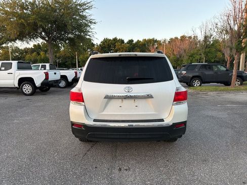 Used 2013 Toyota Highlander Limited FWD image 4