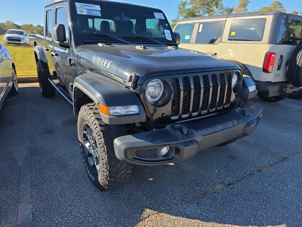Used 2023 Jeep Gladiator Sport AWD/4WD image 10