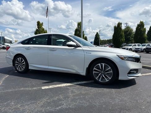 Used 2020 Honda Accord Touring image 4