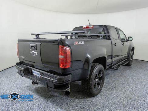 Used 2017 Chevrolet Colorado Z71 AWD/4WD image 7