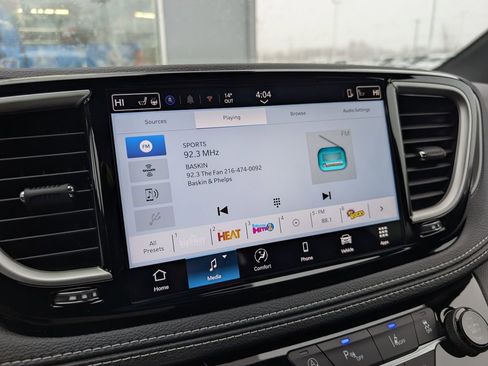 New 2026 Chrysler Pacifica Select w/ S Appearance Package FWD image 30