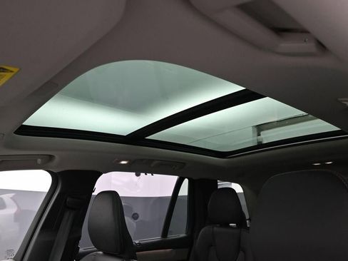 New 2026 Volvo XC90 B6 Ultra w/ Protection Package Premier image 11