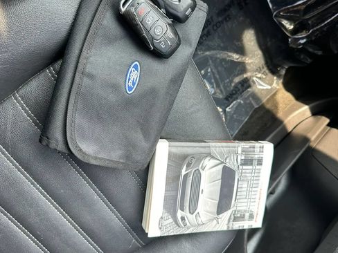 Used 2016 Ford Fusion SE w/ Equipment Group 202A FWD image 25