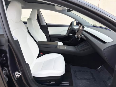 Used 2024 Tesla Model 3 RWD image 16