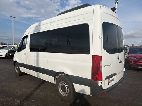 Used 2024 Mercedes-Benz Sprinter 2500 image 5