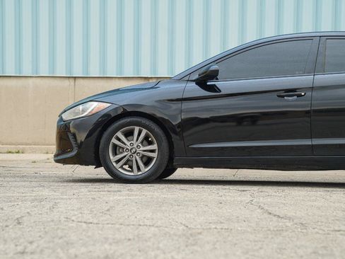 Used 2018 Hyundai Elantra SEL FWD image 10