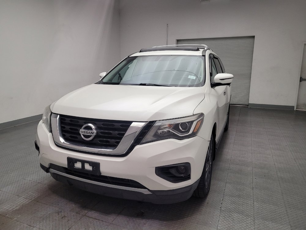 Used 2017 Nissan Pathfinder Platinum w/ Family Entertainment Package FWD image 15