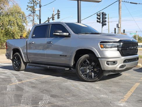 Used 2022 RAM 1500 Laramie image 2