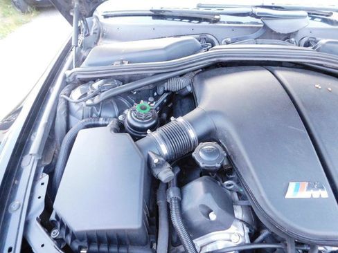 Used 2006 BMW M6 Coupe RWD image 40