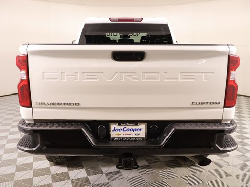 Used 2022 Chevrolet Silverado 2500 Custom w/ Custom Value Package image 20