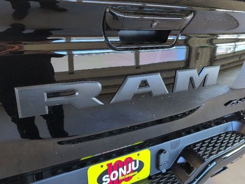 New 2026 RAM 1500 4x4 Crew Cab image 32