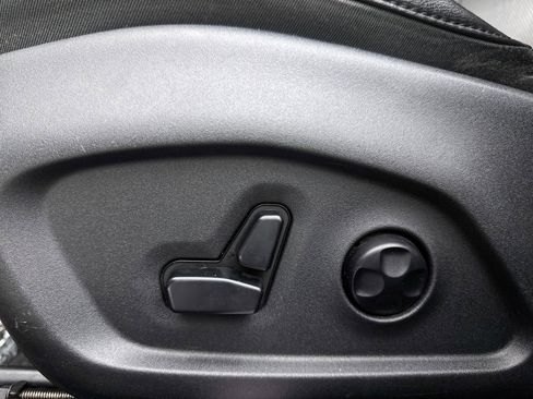 Used 2018 Jeep Compass Limited w/ Navigation Group image 28