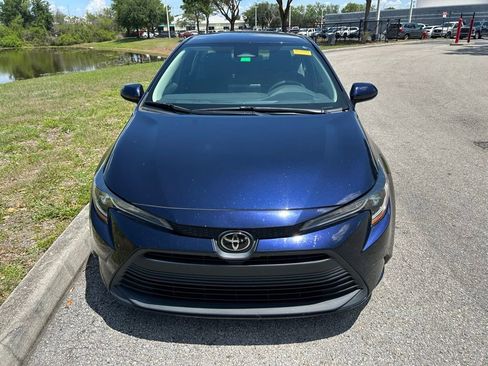 Used 2023 Toyota Corolla LE FWD image 9
