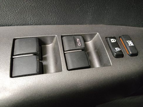 Used 2012 Toyota Tundra 2WD Double Cab w/ Tow Pkg image 27