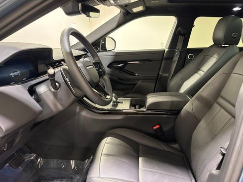 Used 2026 Land Rover Range Rover Evoque S AWD/4WD image 11