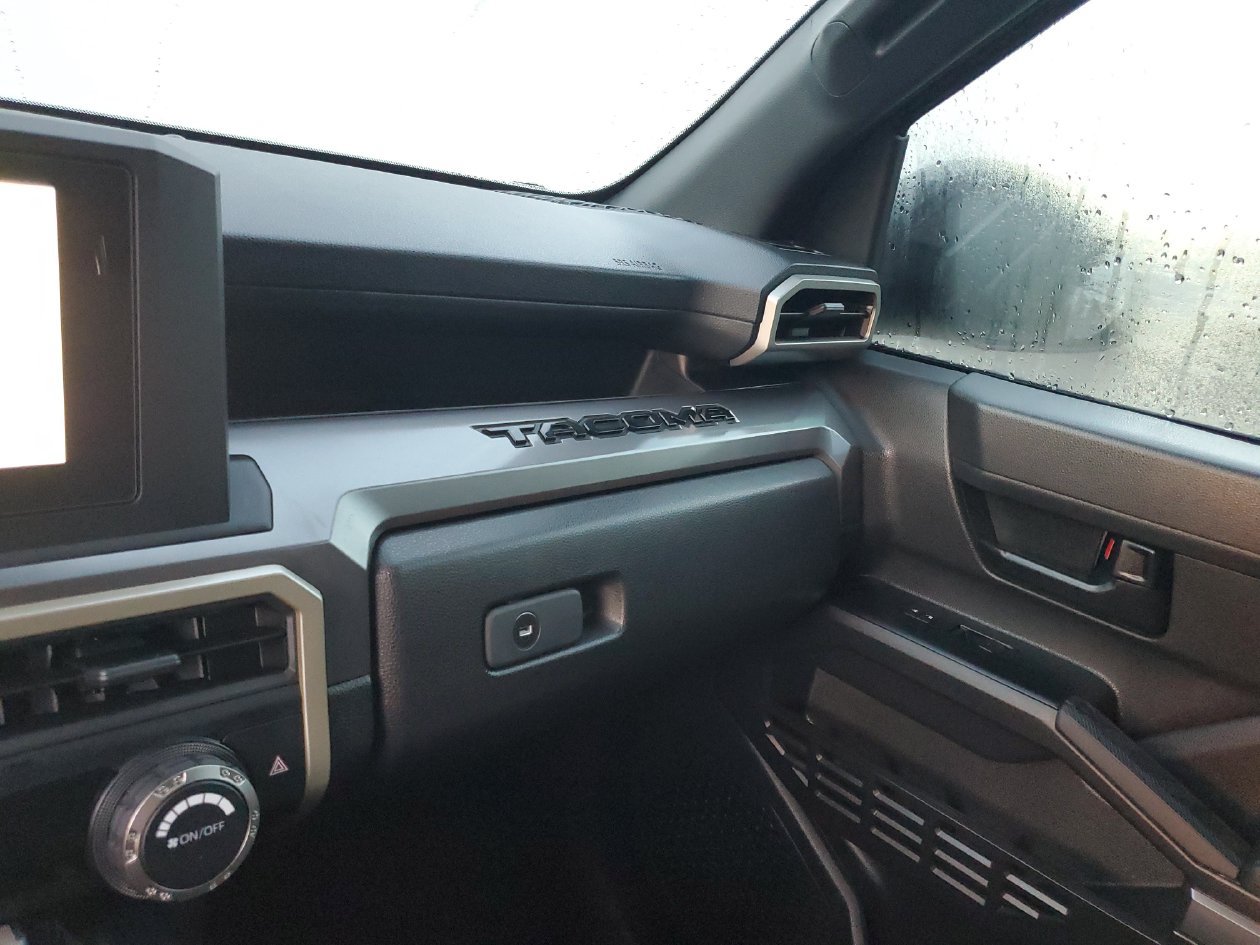 Used 2026 Toyota Tacoma SR5 AWD/4WD image 26