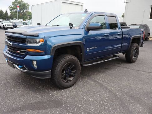 Used 2017 Chevrolet Silverado 1500 LT w/ All Star Edition AWD/4WD image 2