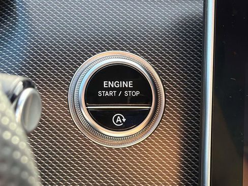 Used 2023 Mercedes-Benz C 300 Sedan image 14