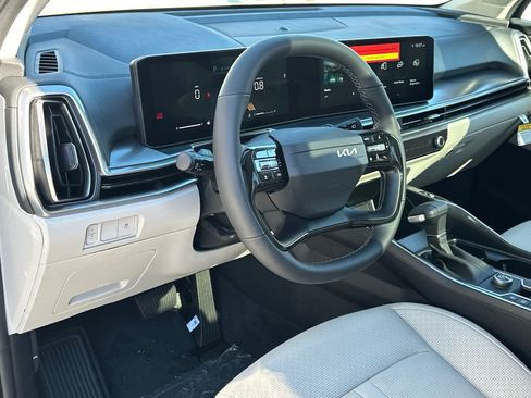 New 2026 Kia Sorento S w/ S Panoramic Sunroof Package image 17