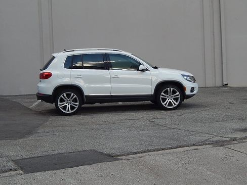 Used 2016 Volkswagen Tiguan SEL image 7
