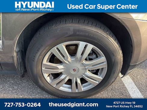 Used 2011 Cadillac SRX Luxury image 5