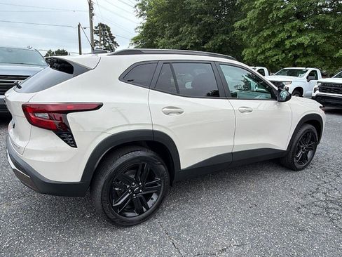 New 2026 Chevrolet Trax ACTIV FWD image 5