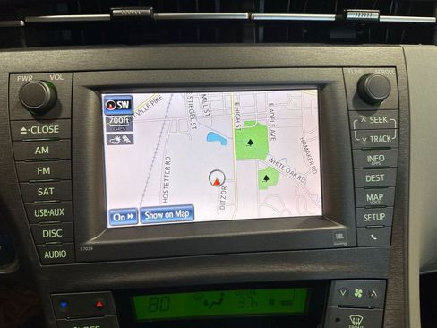 Used 2013 Toyota Prius Four w/ Deluxe Solar Roof Pkg image 10