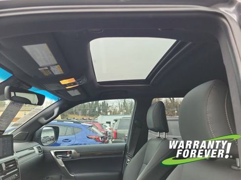 Used 2023 Lexus GX 460 Premium w/ Premium Package image 13