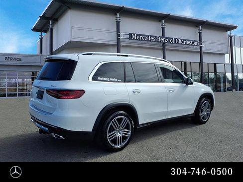 Certified 2025 Mercedes-Benz GLS 450 4MATIC image 3