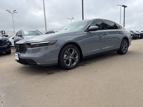 New 2026 Honda Accord EX-L image 2
