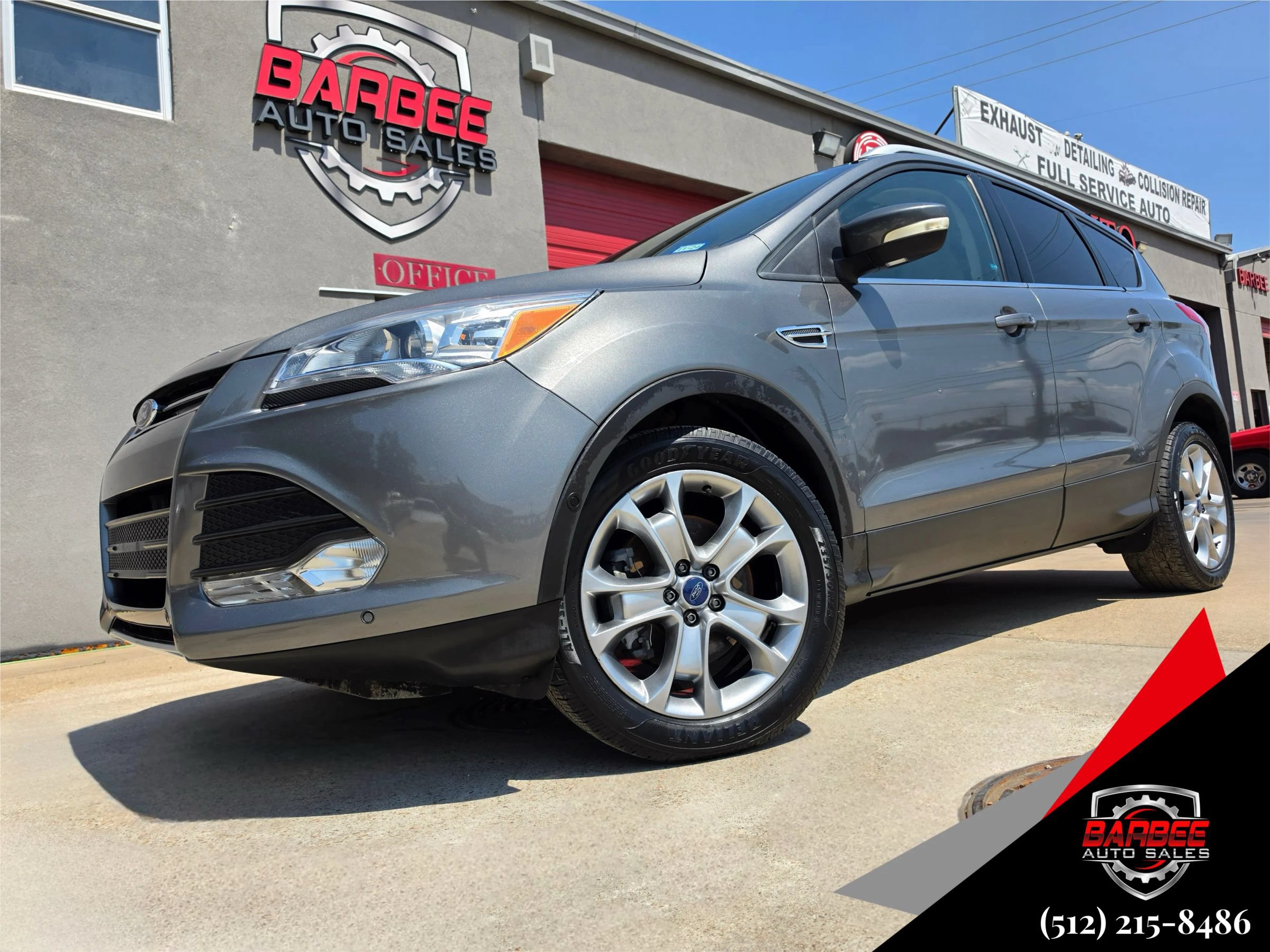 Used 2014 Ford Escape Titanium w/ Equipment Group 401A AWD/4WD image 2