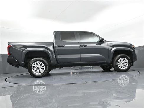 Certified 2026 Toyota Tacoma SR RWD image 36