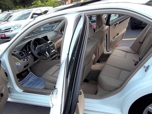 Used 2014 Mercedes-Benz C 250 Sedan image 5