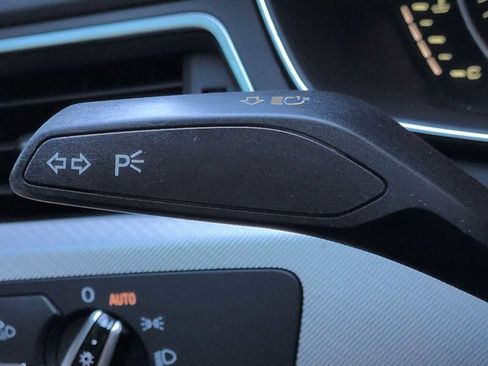 Used 2017 Audi A4 2.0T Premium w/ Convenience Package image 29