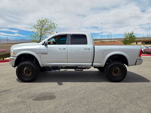 Used 2015 RAM 2500 Laramie AWD/4WD image 4