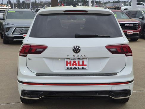 Used 2022 Volkswagen Tiguan SE R-Line FWD image 5
