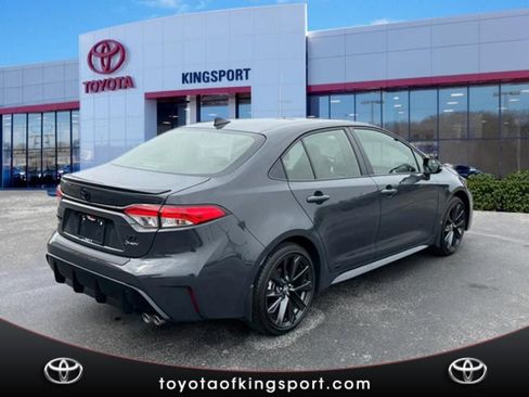 Certified 2025 Toyota Corolla SE w/ SE Premium Package image 5