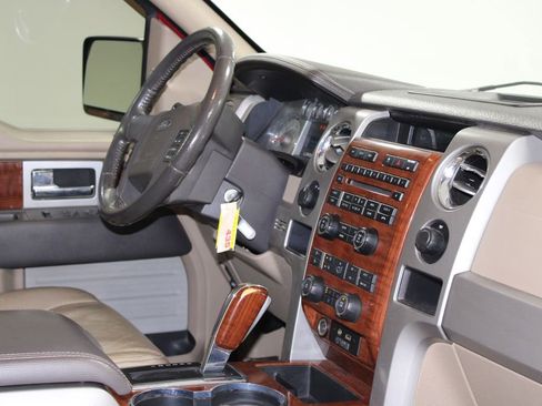 Used 2010 Ford F150 Lariat image 31