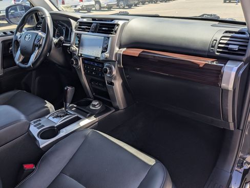 Used 2023 Toyota 4Runner Limited AWD/4WD image 37