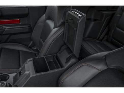 Used 2024 Ford Bronco Badlands AWD/4WD image 16
