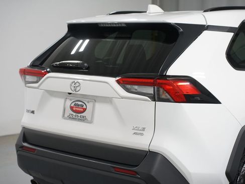 Certified 2025 Toyota RAV4 XLE AWD/4WD image 9
