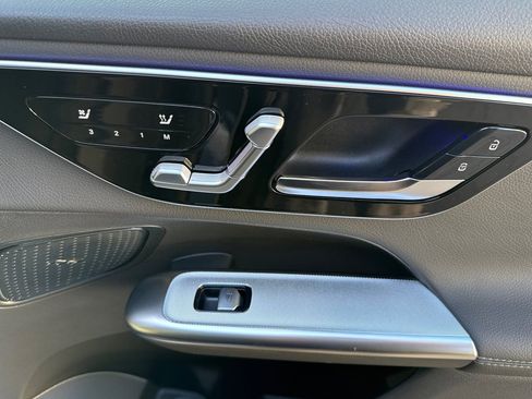 New 2026 Mercedes-Benz GLC 300 image 32