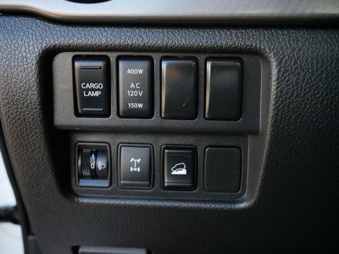 Used 2020 Nissan Titan PRO-4X w/ Pro-4x Convenience Package image 26