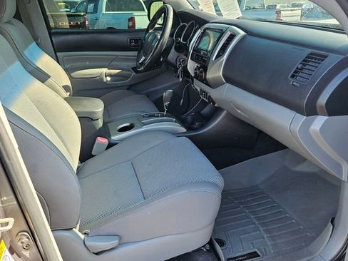 Used 2013 Toyota Tacoma PreRunner w/ TRD Sport Pkg image 13