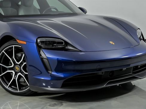 Used 2023 Porsche Taycan RWD image 3