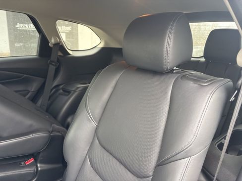 Used 2023 MAZDA CX-9 Touring image 5