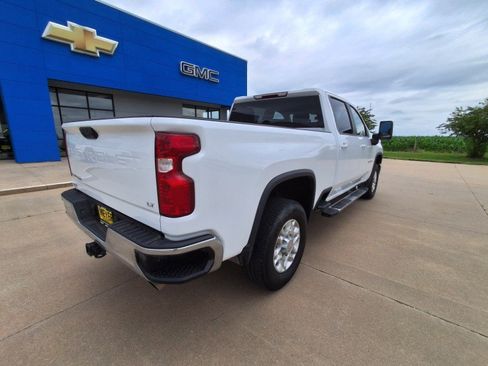Used 2025 Chevrolet Silverado 2500 LT AWD/4WD image 8